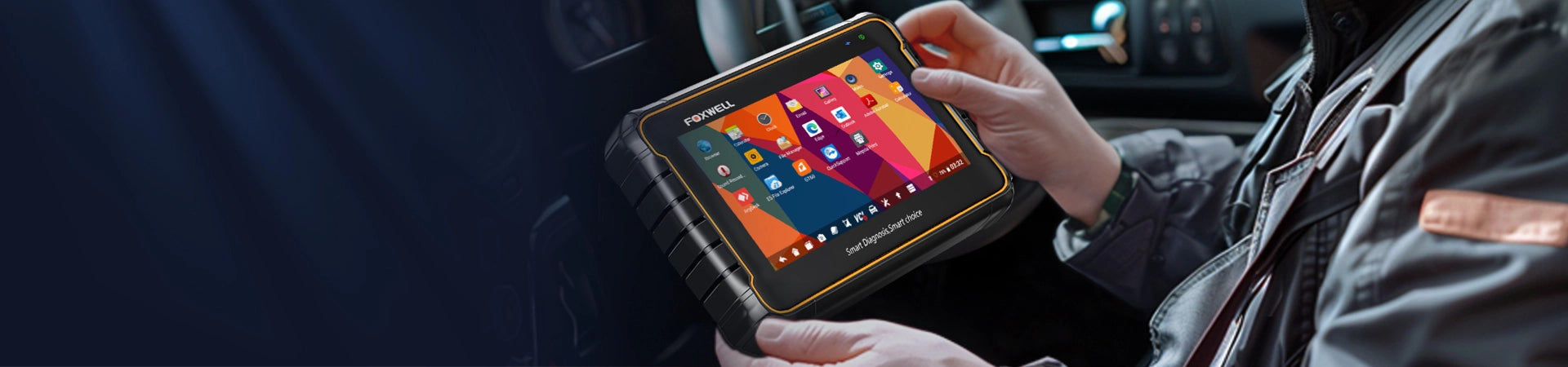 Foxwell GT60 usage scene images.