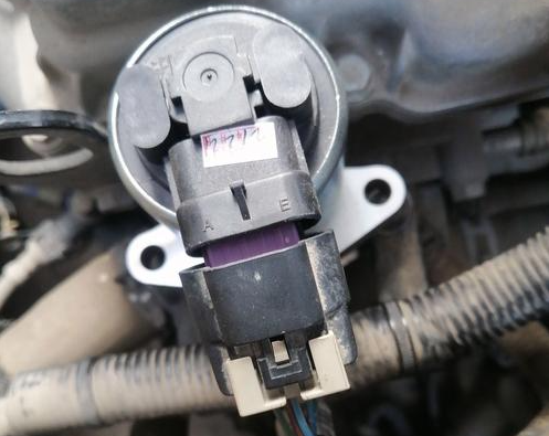 P00F4 Code: Symptoms, Causes & Diagnostics | Foxwell